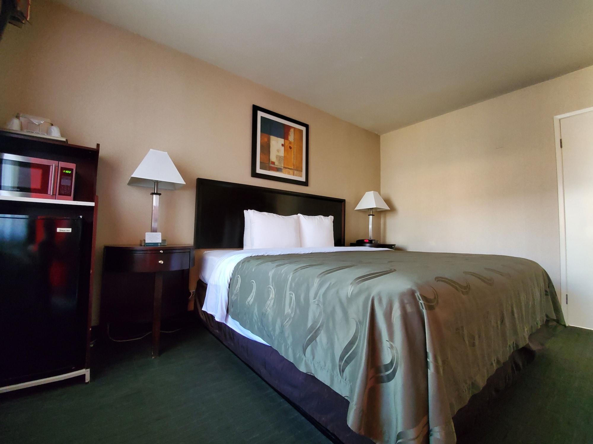 Quality Inn & Suites Anaheim At The Park Exterior foto
