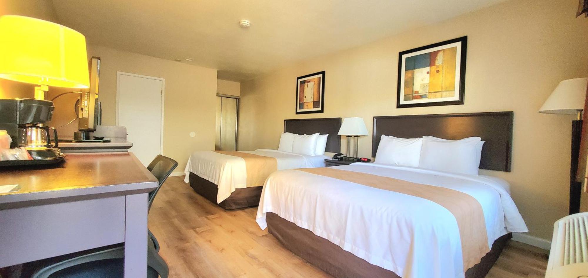 Quality Inn & Suites Anaheim At The Park Exterior foto