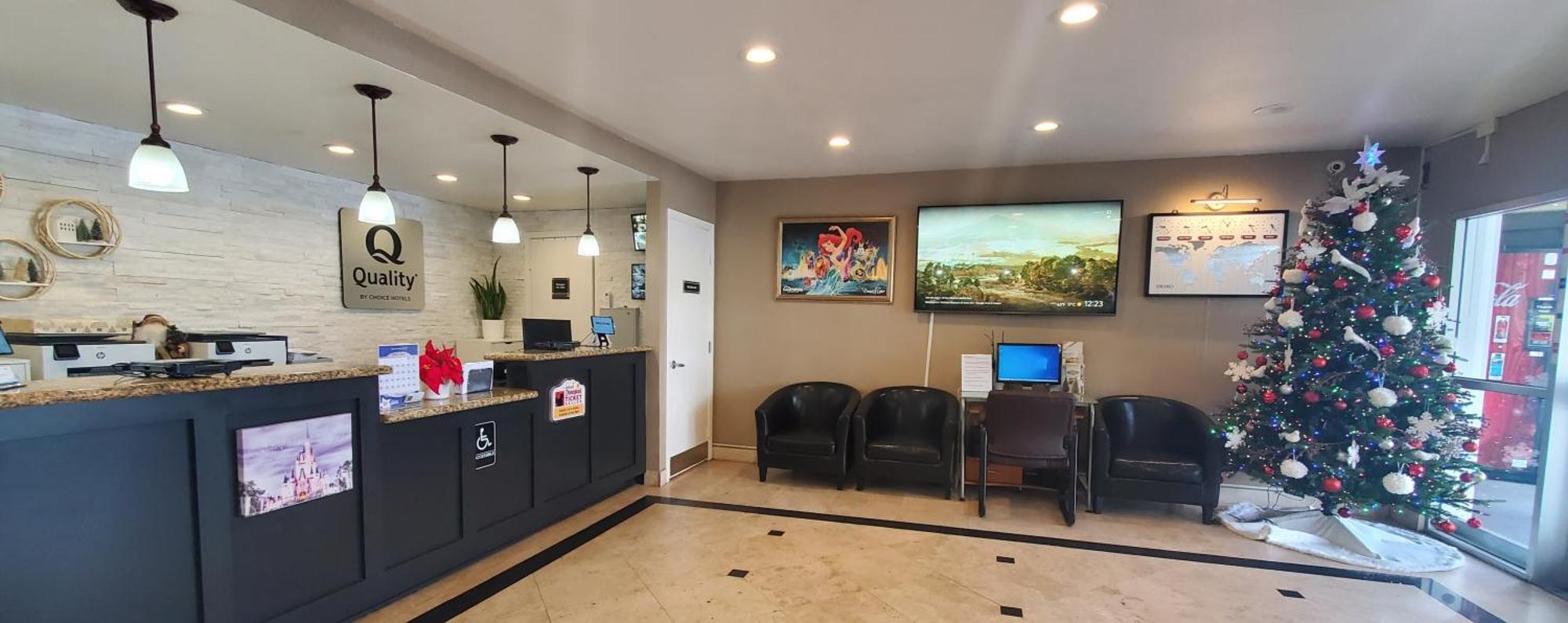 Quality Inn & Suites Anaheim At The Park Exterior foto